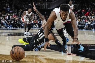 球真的很轻 球真的很轻