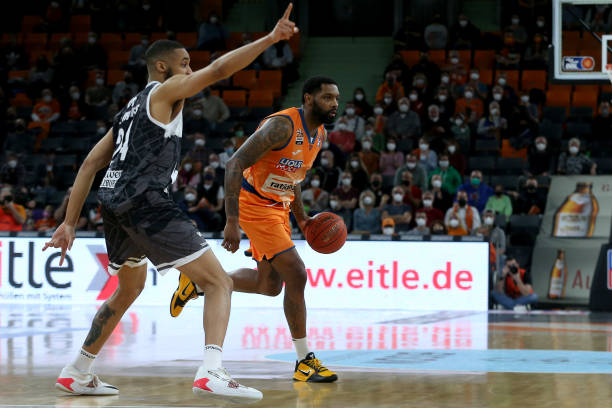 往往在下半 往往在下半